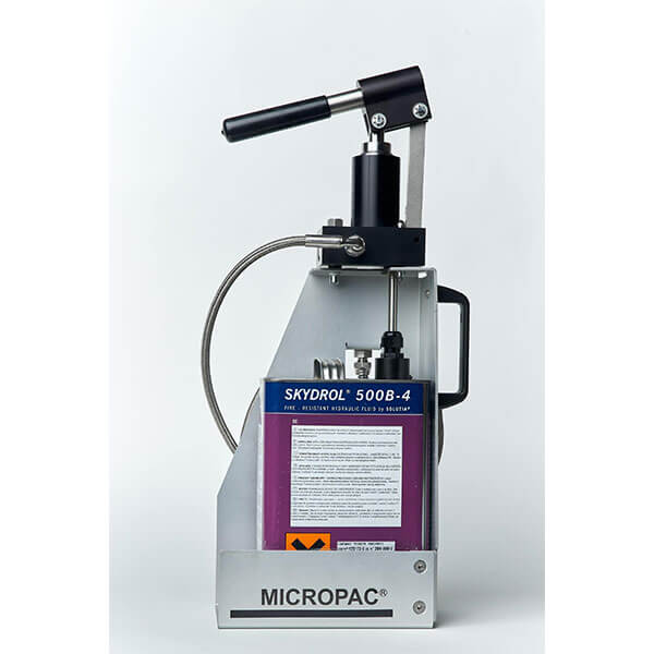 skydrol dispensing pump and tin in a carry around package