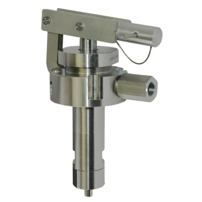 an all-316 and polymer hydraulic hand pump