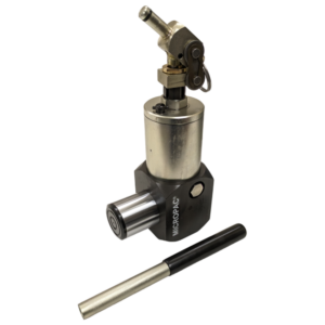 hydraulic jack at full stroke extension