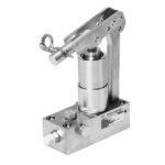 MD series 3/4 angle view of our two speed hydraulic handpump